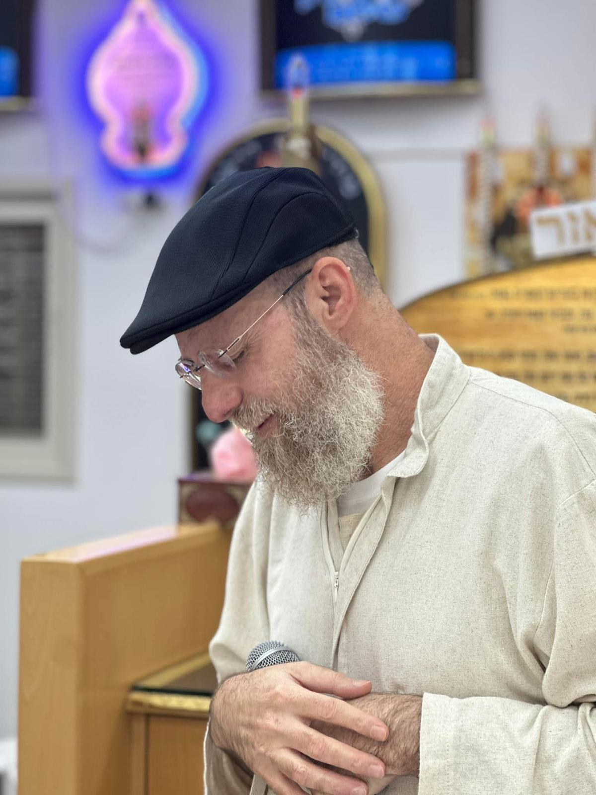 הרב מנשה אמון